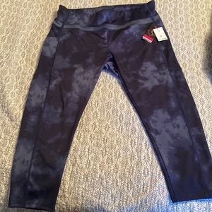 Tie die print Yoga pants. Measures xl or 1x